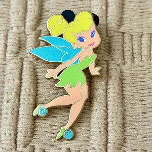 DISNEY 2008 Tinker Bell "Blue Eyes Flying" Rachel Sur x Disney Design Group Pin